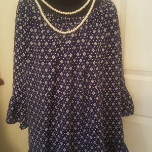 Stylish bell sleeve tunic